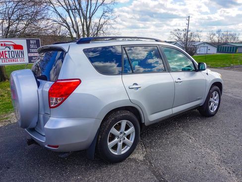 Used 2008 Toyota RAV4 Limited AWD/4WD image 3