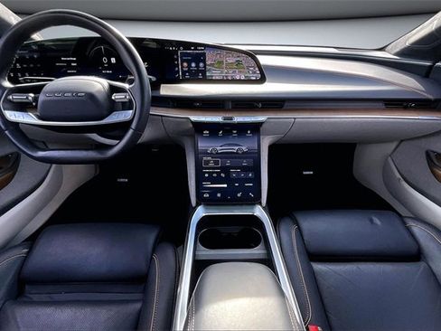 Used 2023 Lucid Air Touring image 7