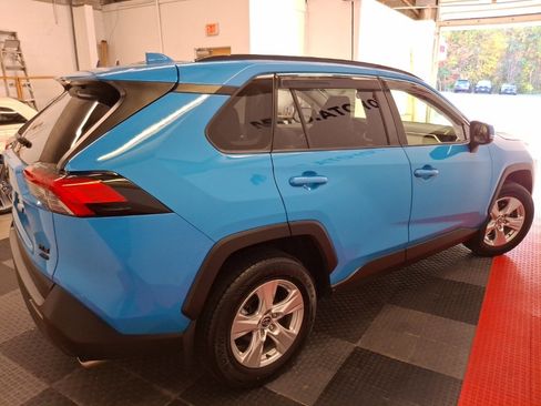 Used 2020 Toyota RAV4 XLE image 9