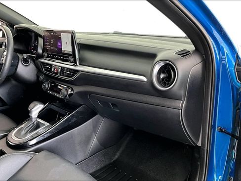 Used 2023 Kia Forte GT-Line w/ GT-Line Premium Package FWD image 20