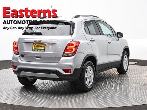 Used 2018 Chevrolet Trax LT w/ LT Convenience Package AWD/4WD image 5
