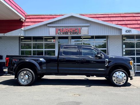 Used 2017 Ford F350 Lariat w/ Lariat Ultimate Package AWD/4WD image 2