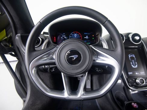 Used 2025 McLaren GTS RWD image 13
