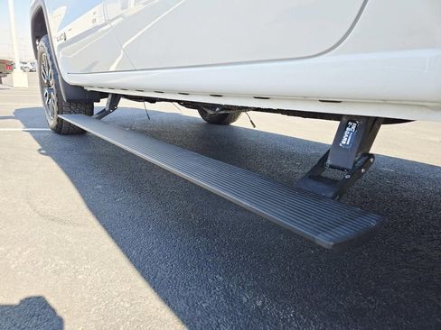 Used 2025 GMC Sierra 1500 AT4 w/ AT4 Premium Package image 16