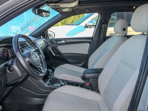 Used 2019 Volkswagen Tiguan SEL Premium R-Line AWD/4WD image 14