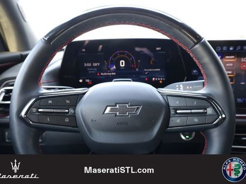 Used 2024 Chevrolet Traverse RS image 13