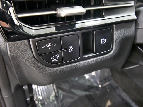 Certified 2026 Kia Sportage SX AWD/4WD image 20