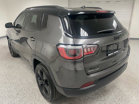 Used 2018 Jeep Compass Latitude w/ Popular Equipment Group image 7