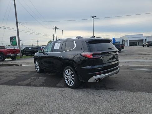 Used 2025 GMC Acadia Denali w/ Super Cruise Package FWD image 8
