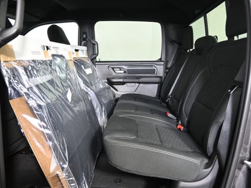 Used 2025 RAM 1500 Big Horn AWD/4WD image 17