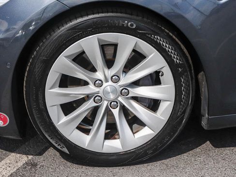 Used 2016 Tesla Model S 70D image 12