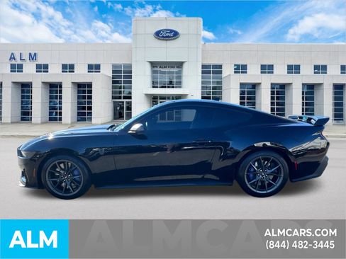 Used 2025 Ford Mustang Dark Horse image 9