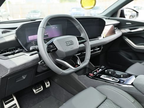 New 2027 Audi SQ6 e-tron Premium Plus AWD/4WD image 19