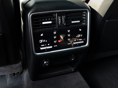 Used 2019 Porsche Cayenne S AWD/4WD image 23