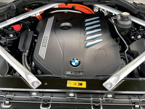 Used 2021 BMW X5 xDrive45e w/ Premium Package image 32