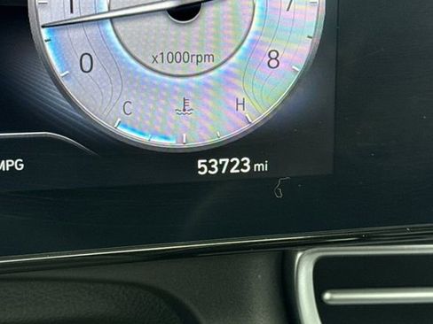 Used 2024 Hyundai Elantra Limited FWD image 42