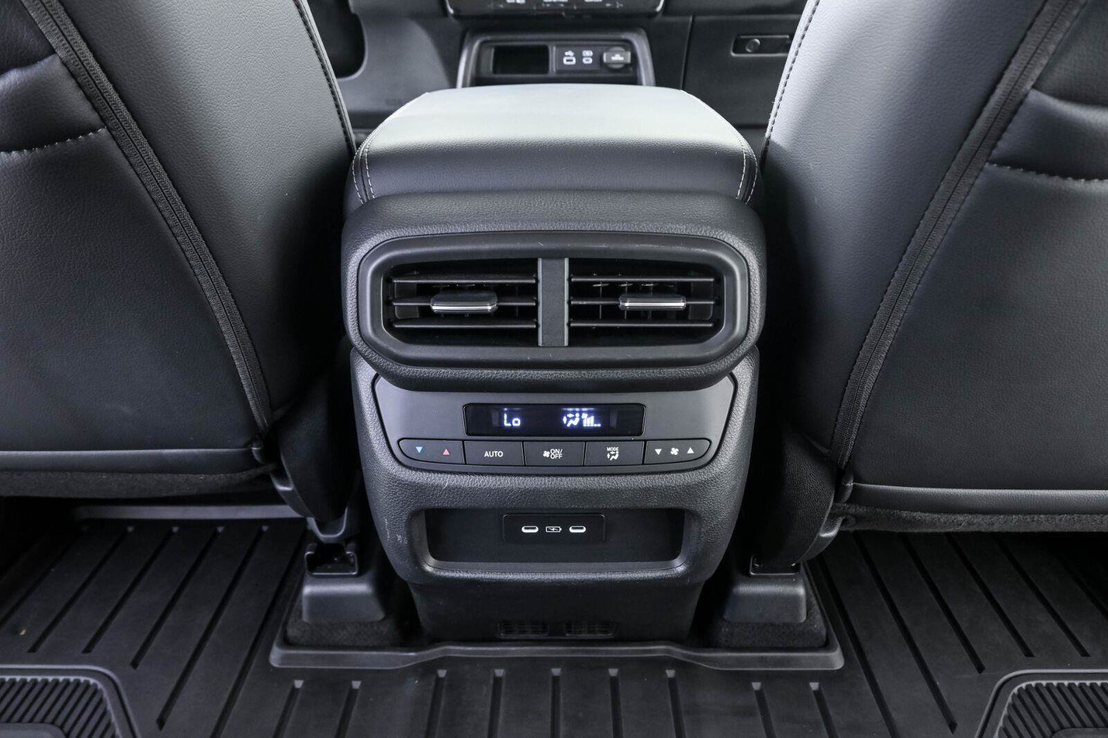 Used 2024 Honda Pilot EX-L image 17