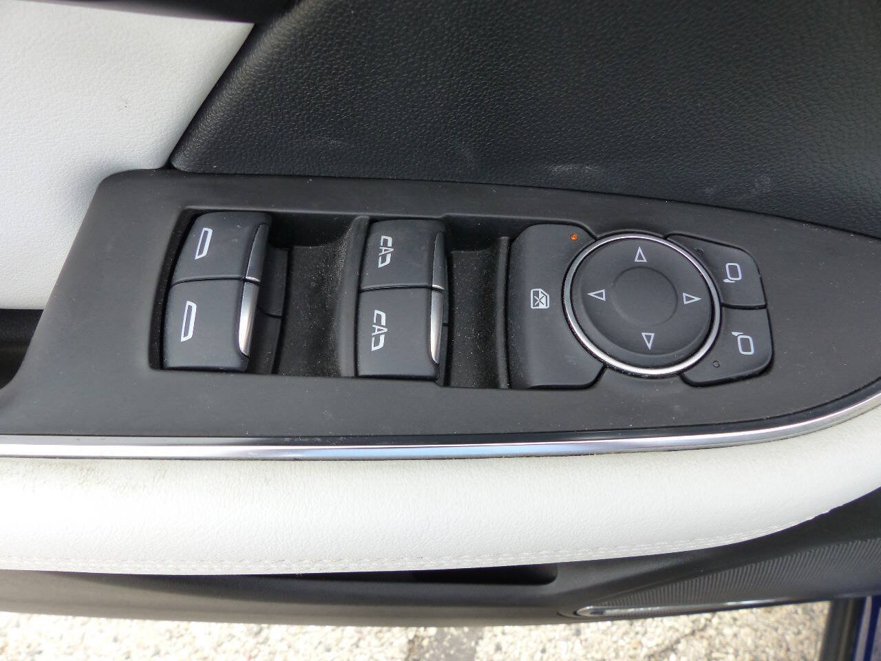Used 2025 Buick Envision Avenir AWD/4WD image 22