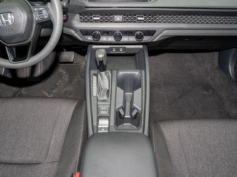 Certified 2024 Honda Accord EX image 25