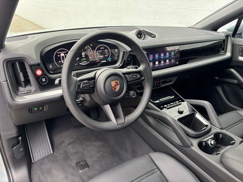 New 2026 Porsche Cayenne E-Hybrid Coupe image 4