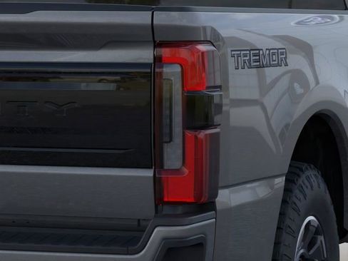 New 2026 Ford F350 Platinum w/ Tremor Off-Road Package AWD/4WD image 21