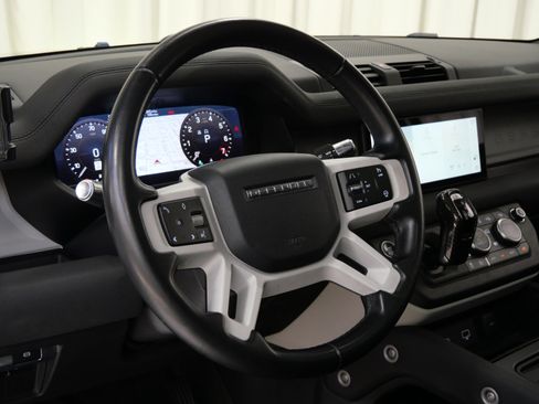 Used 2020 Land Rover Defender 110 First Edition image 15