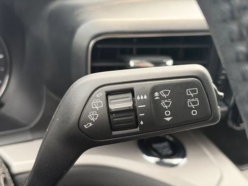 Used 2023 Ford Explorer XLT w/ Equipment Group 202A AWD/4WD image 26