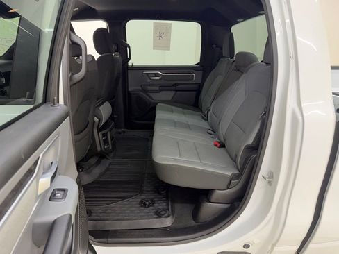Used 2022 RAM 1500 Big Horn AWD/4WD image 14