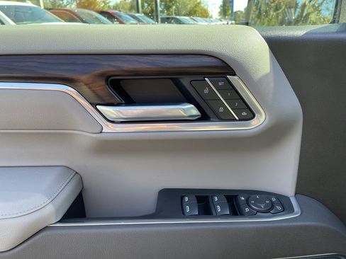 New 2026 GMC Sierra 1500 SLT w/ SLT Premium Plus Package image 11