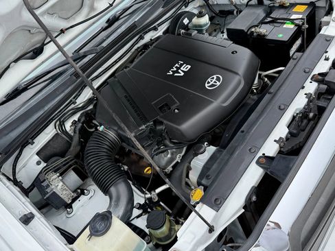 Used 2009 Toyota Tacoma PreRunner image 24