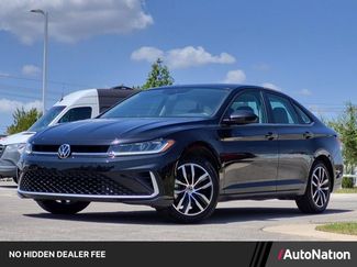 Used 2025 Volkswagen Jetta SE FWD video 1