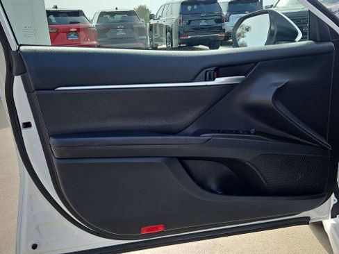 Used 2021 Toyota Camry SE image 21