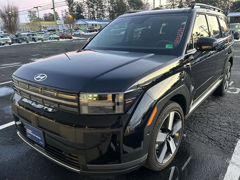 Used 2024 Hyundai Santa Fe Limited image 1