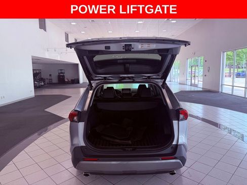 Used 2020 Toyota RAV4 Limited AWD/4WD image 7