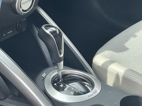 Used 2014 Hyundai Veloster w/ Style Package 02 image 6