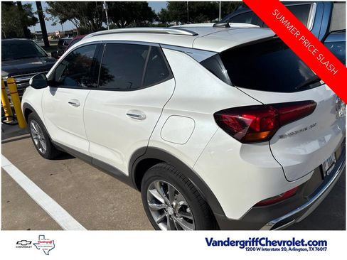 Certified 2023 Buick Encore GX Essence w/ Experience Buick Package FWD image 9