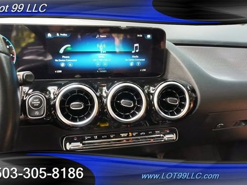Used 2022 Mercedes-Benz GLA 250 4MATIC image 21