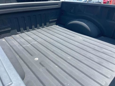 Used 2018 Ford F150 Lariat w/ Equipment Group 502A Luxury AWD/4WD image 15