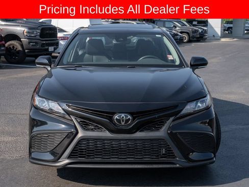 Used 2024 Toyota Camry SE FWD image 2