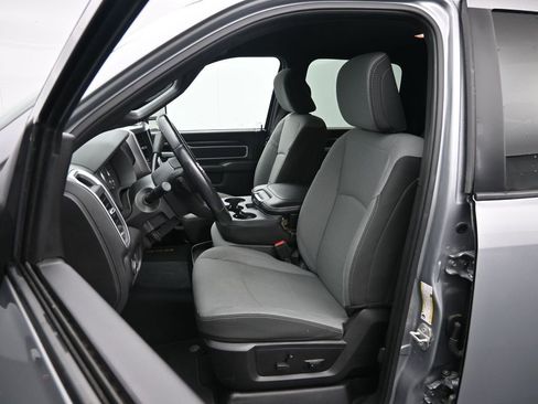 Used 2024 RAM 2500 Big Horn image 24