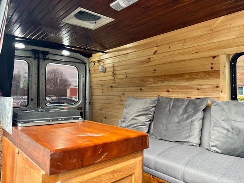 Used 2019 Ford Transit 250 148 Medium Roof image 23