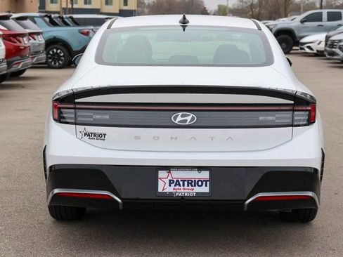 New 2026 Hyundai Sonata SEL image 4