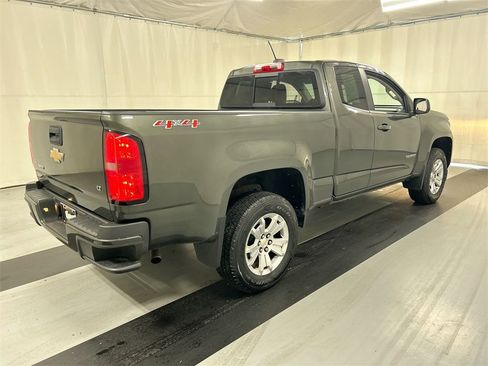 Used 2018 Chevrolet Colorado LT w/ LT Convenience Package image 2