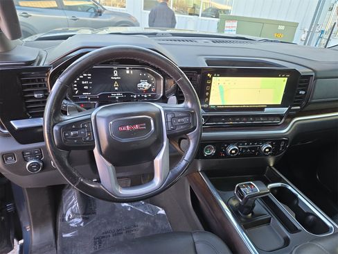 Used 2022 GMC Sierra 1500 SLT w/ SLT Convenience Package image 33