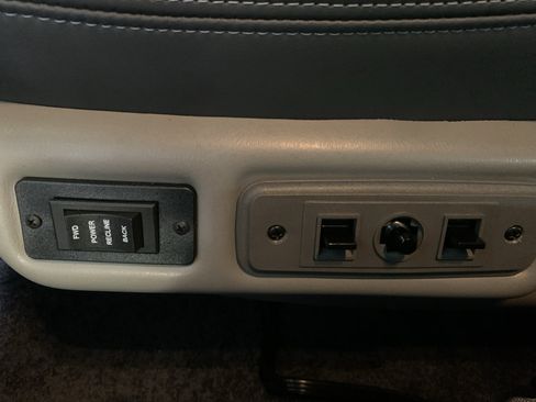 New 2026 Chevrolet Express 2500 w/ Driver Convenience Package RWD image 13