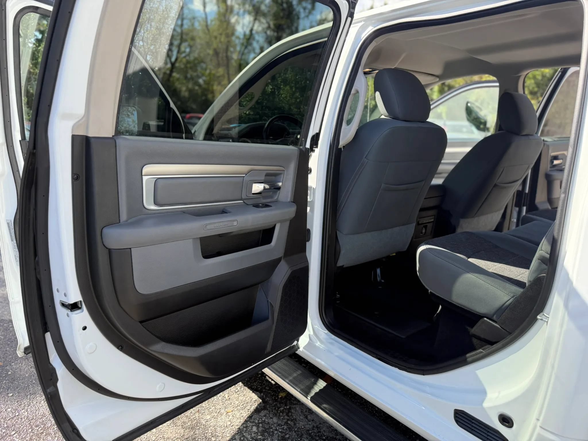 Used 2016 RAM 2500 Big Horn AWD/4WD image 15