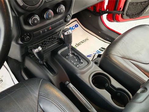 Used 2015 Jeep Wrangler Unlimited Sport w/ Quick Order Package 24S image 33