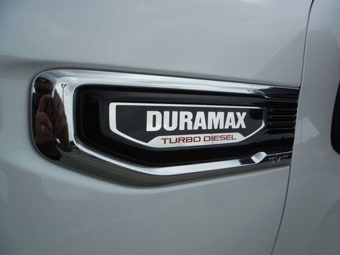 Used 2021 GMC Sierra 1500 Denali w/ Driver Alert Package II AWD/4WD image 3