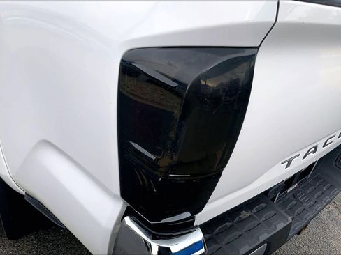 Used 2017 Toyota Tacoma SR5 w/ Tow Package image 29