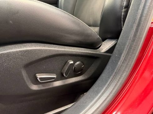 Used 2019 Ford Edge ST w/ Equipment Group 401A AWD/4WD image 12